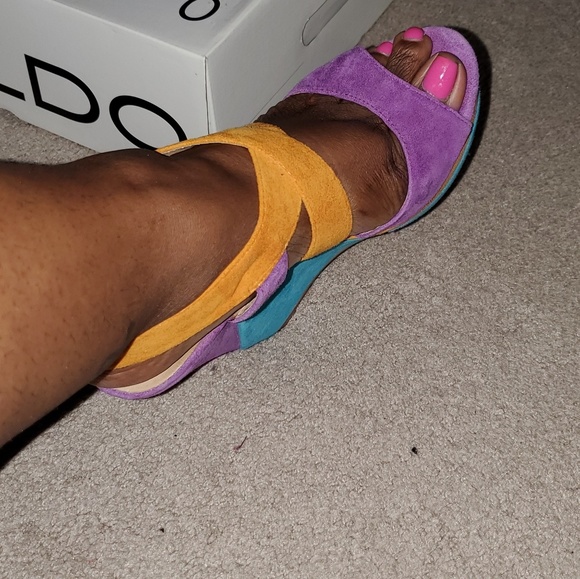 Multi colored wedge - Picture 3 of 4